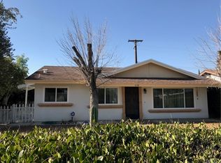 630 W Thornton Ave, Hemet, CA 92543