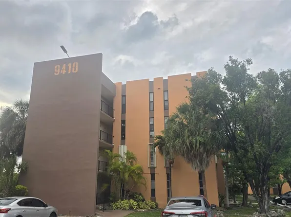 9410 W Flagler St APT 111, Miami, FL 33174