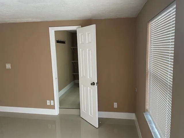 6432 SW 18th Ct #B — Photo 4