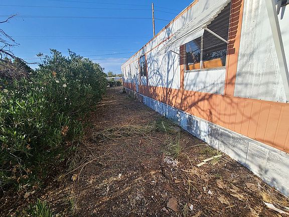 4th image of 2361 E John L Ave