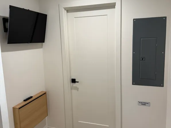 2326B 15th Ave S #2, Seattle, WA 98144