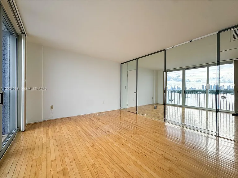 800 West Ave #823 — Photo 10