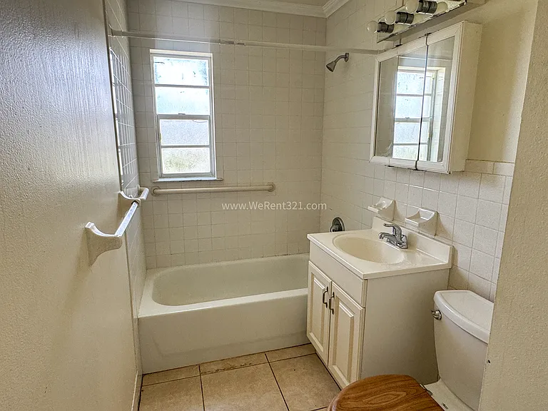 230 Clearbrook Ter NE — Photo 7