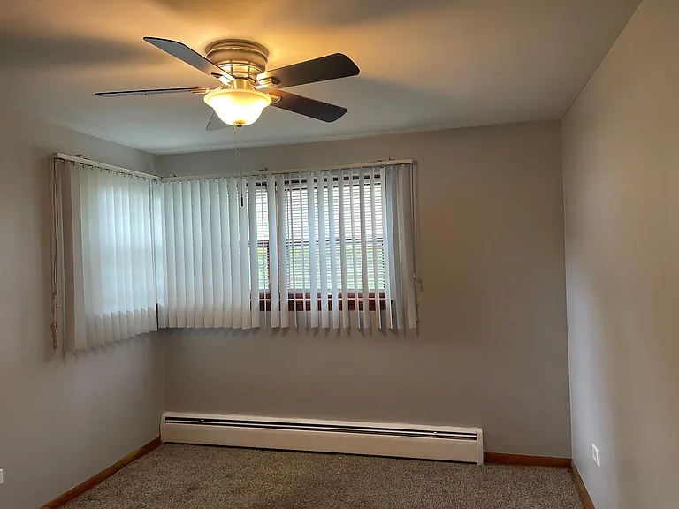 18416 Torrence Ave #2 — Photo 6