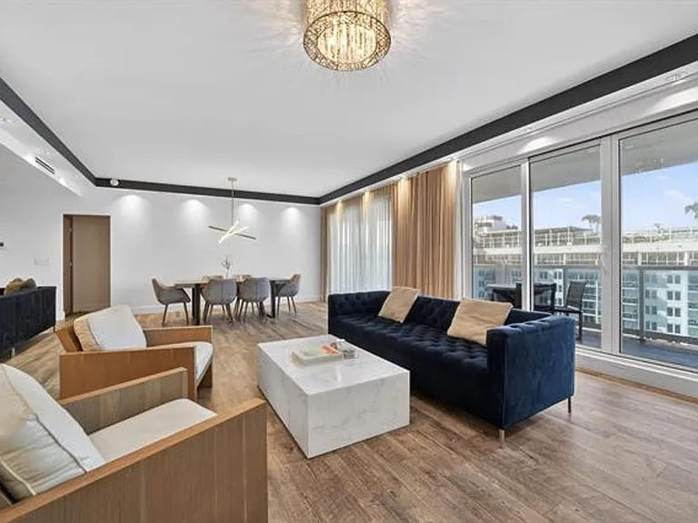 2301 Collins Ave #Penthouse 14 — Photo 27