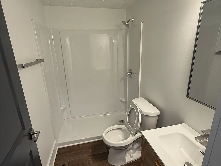 1205 Brockdell Ct — Photo 9