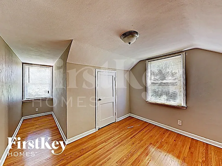 11251 Old Halls Ferry Rd — Photo 14