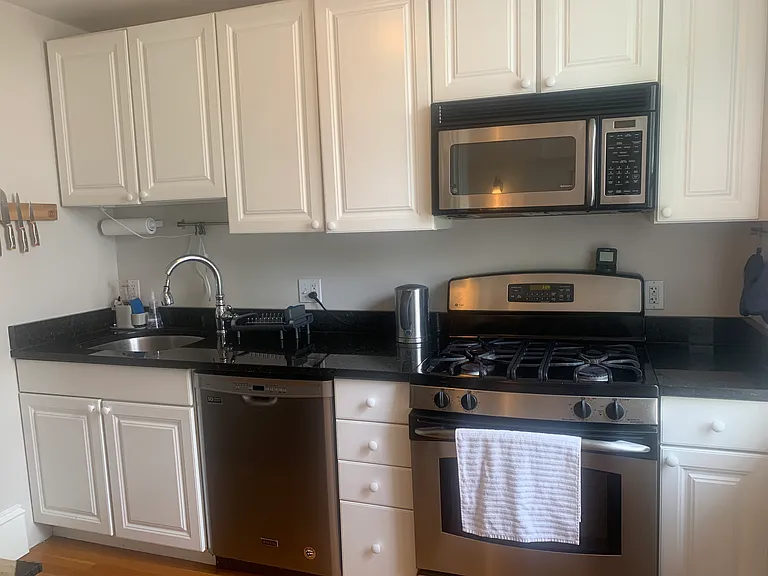 29 Bowdoin St #4 — Photo 6