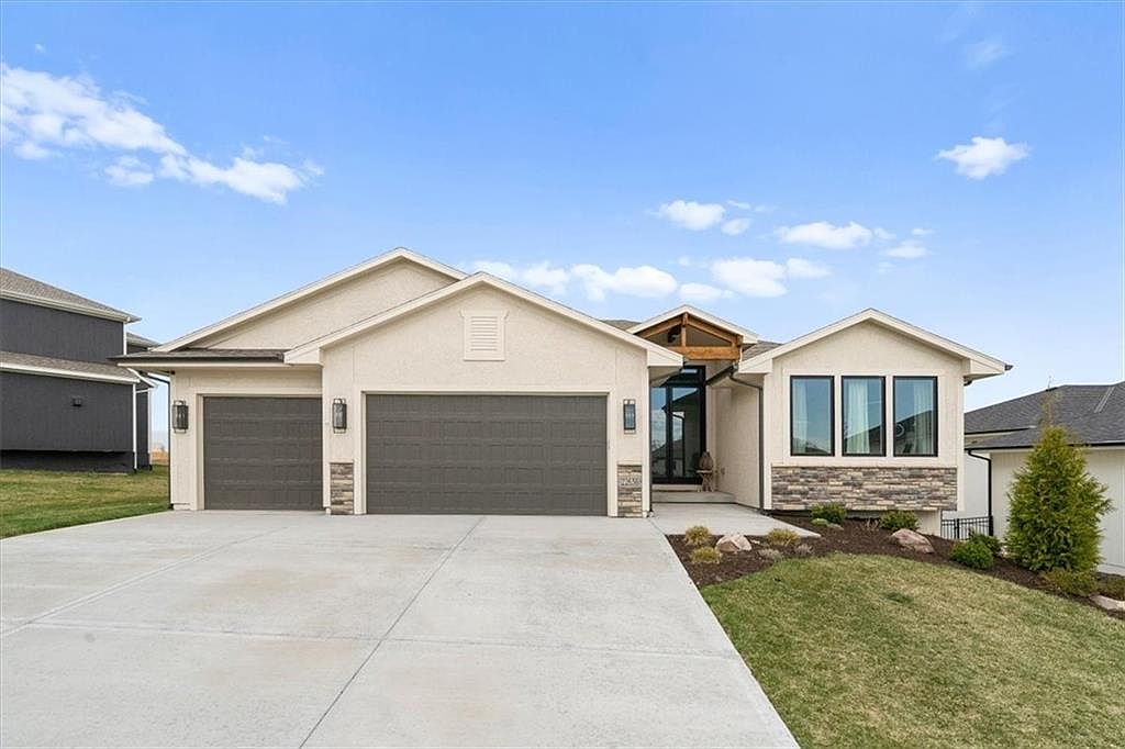 22638 W 87th Ter, Lenexa, KS 66227 | Zillow