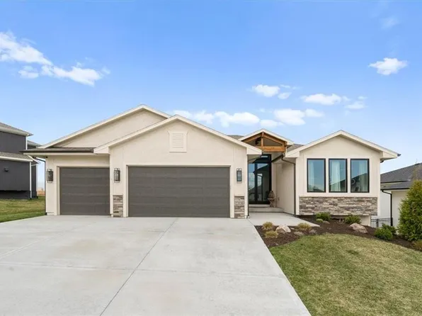 22638 W 87th Ter, Lenexa, KS 66227