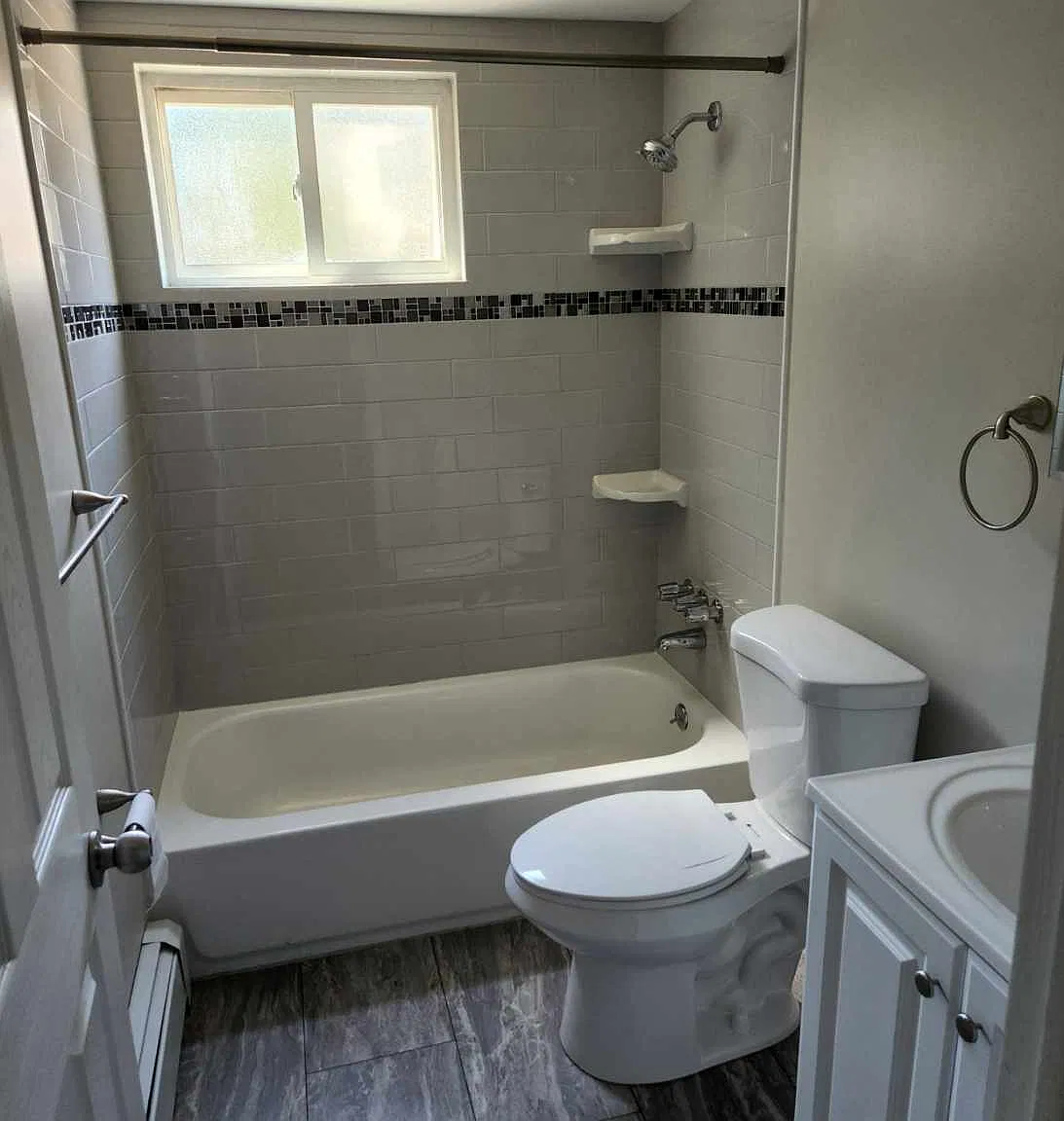2 bed, 700 sqft, $1,595 — Photo 2