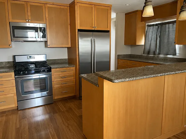 4645 Park Dr — Photo 5