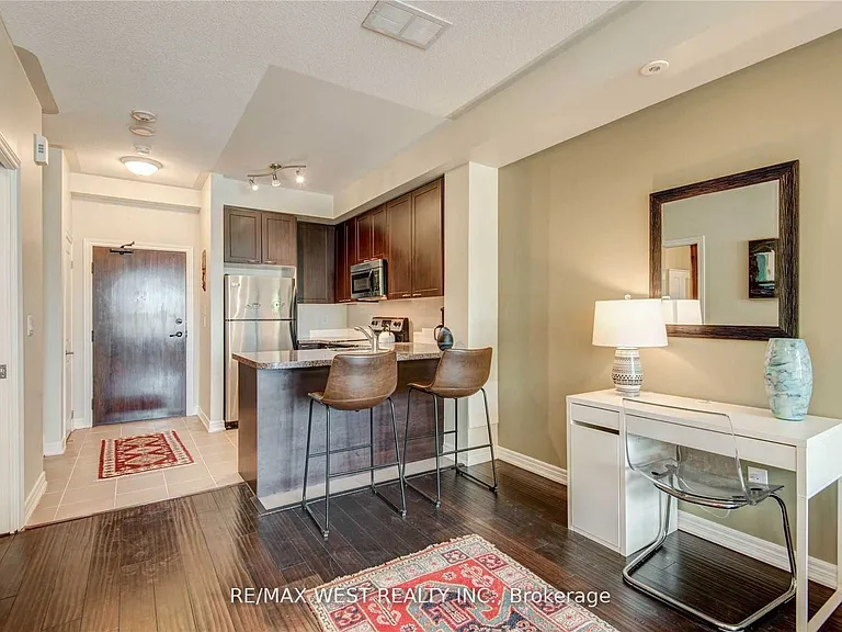 383 Prince Of Wales Dr #129 — Photo 8