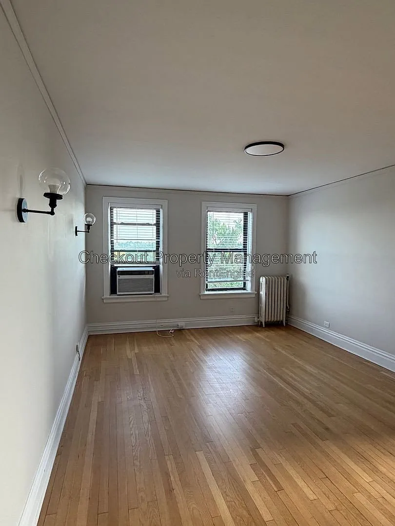 1 bed, 1.0 bath, 800 sqft, $995 — Photo 3