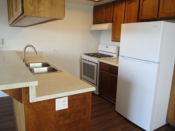 4th image of 2236 Chatsworth Blvd APT 15