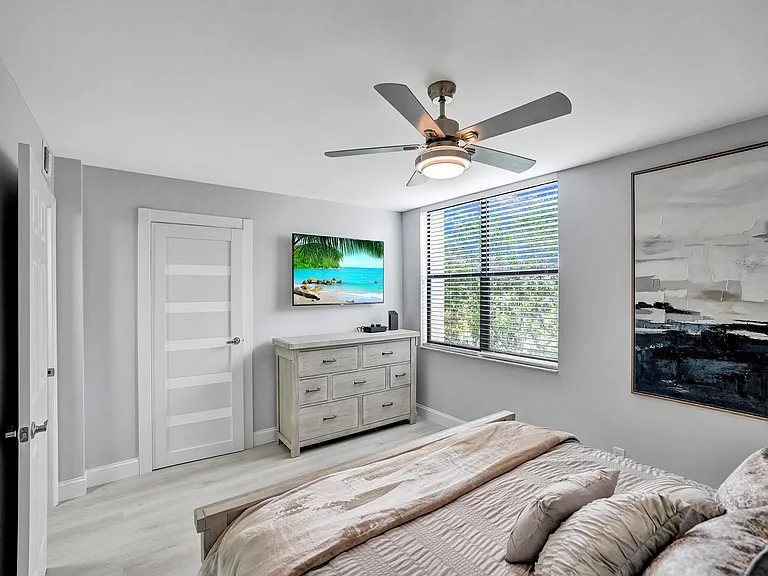 955 Egret Cir #405 — Photo 23