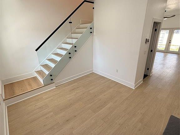 2nd image of 2729 W Union St