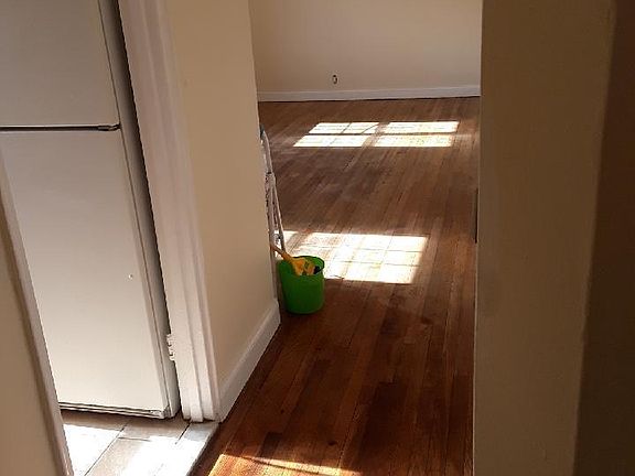 4th image of 14123 78th Ave