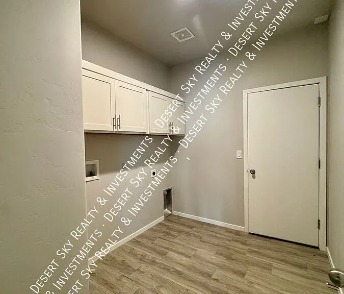 3938 Santa Sophia Rd — Photo 25