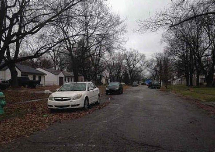 2nd image of 2331 N Catherwood Ave