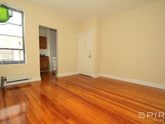 3rd image of 3018 43rd St APT 10
