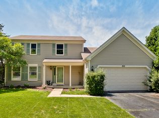 250 Yorkshire Dr, Fox River Grove, IL 60021