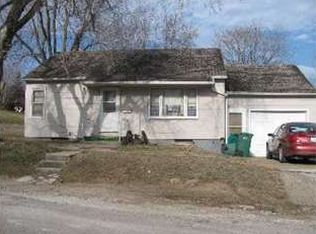 310 Oak St, Keosauqua, IA 52565