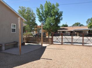 1123 3rd St SW, Albuquerque, NM 87102