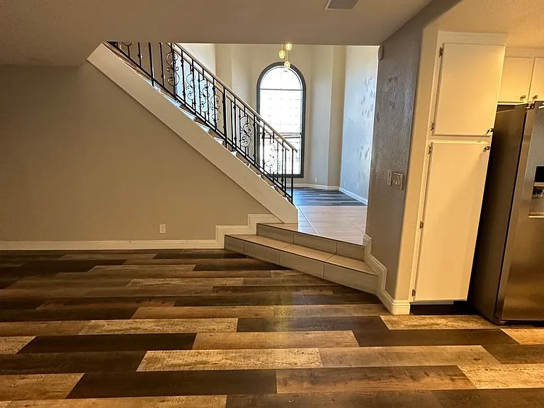 8633 Caribbean Ct — Photo 14