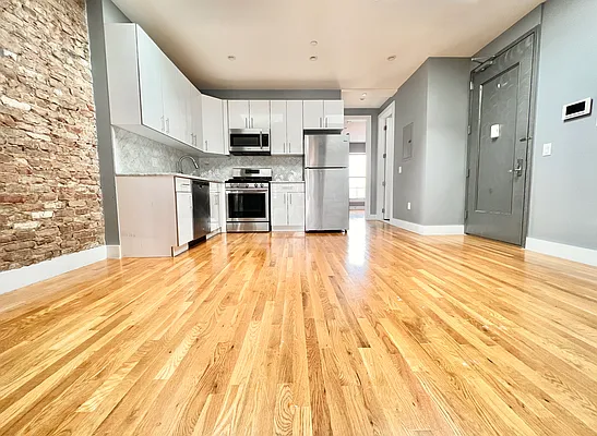 Rented by Pear NYC LLC | media 3