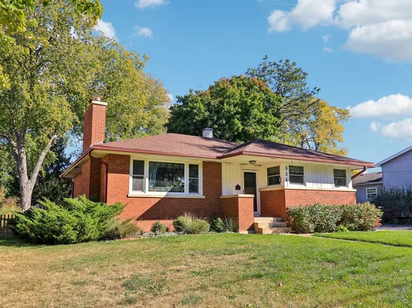 331 S Lake St, Grayslake, IL 60030