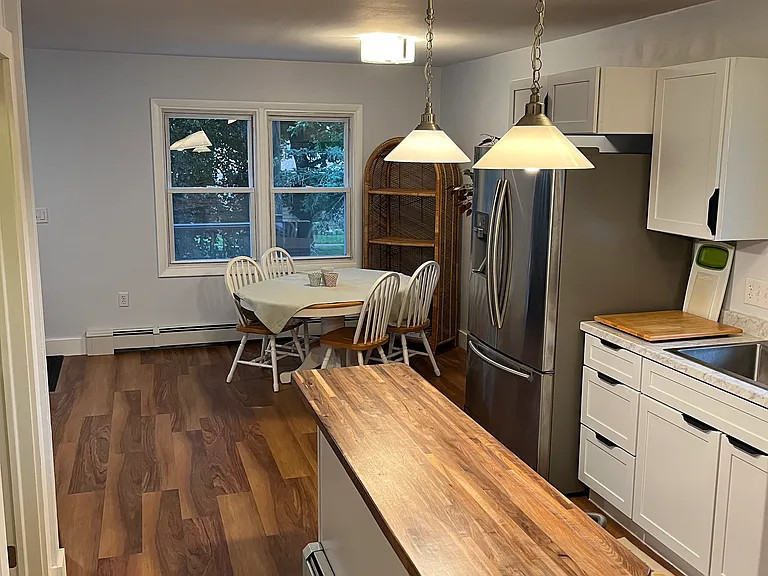 409 S Geneva St #2 — Photo 5