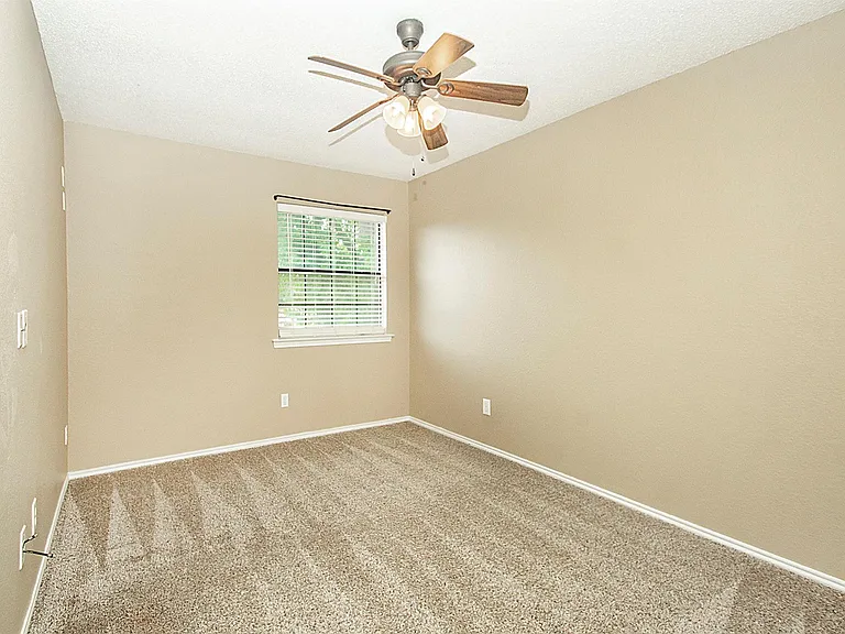 3905 Denham Way — Photo 17