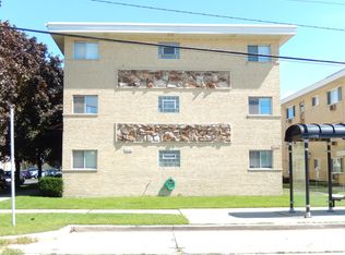 5241 N East River Rd UNIT 2B, Chicago, IL 60656