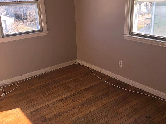 4th image of 1224 E 26th Ave