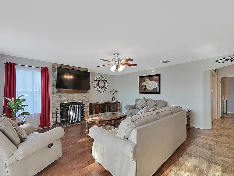 2052 Gold River Dr — Photo 44