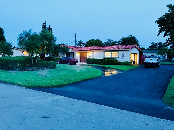 2nd image of 7400 SW 140th Ter