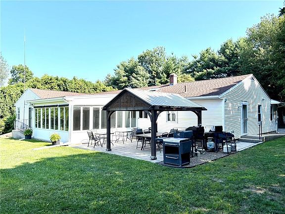 5th image of 55 Nightingale Ave