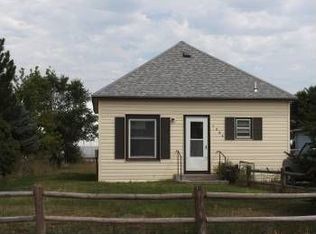 1940 3rd St, Gering, NE 69341