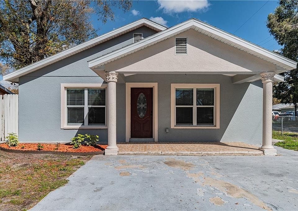 1st image of 3915 Del Valle Ave
