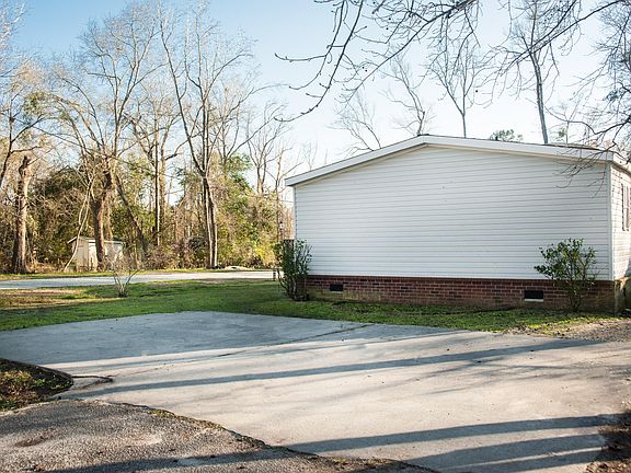 4th image of 216 Taylor Dr