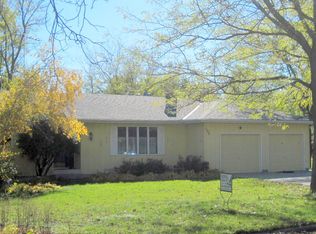 102 Hillcrest Ct, Forest City, IA 50436