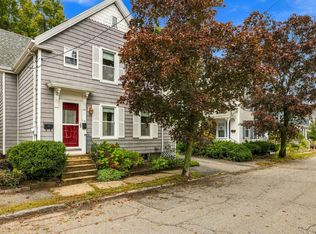 12 Collins St, Newburyport, MA 01950