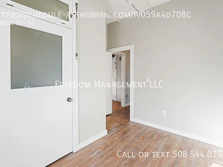 26 Main St #9 — Photo 12