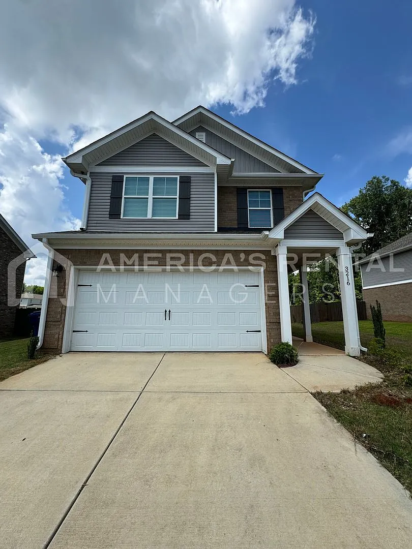 Home available in Huntsville! Available to View with 48 Hour Notice — Photo 1