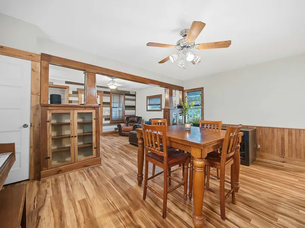 427 E Cook St, Portage, WI 53901