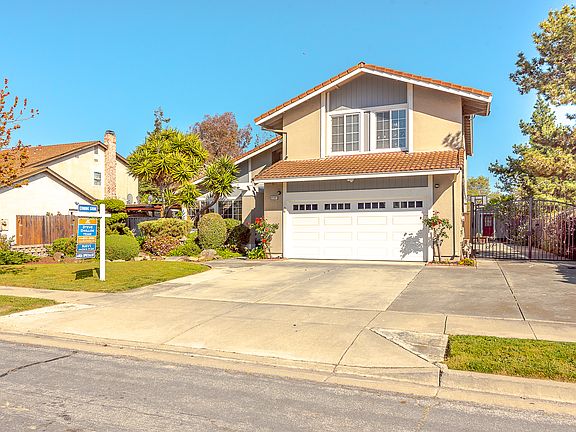 4th image of 4102 Isola Dr
