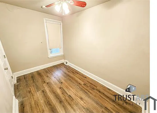 3885 Manor St — Photo 11