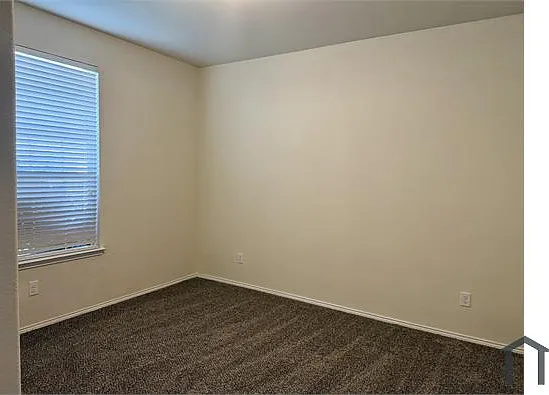 705 Jonius Creek Dr — Photo 8