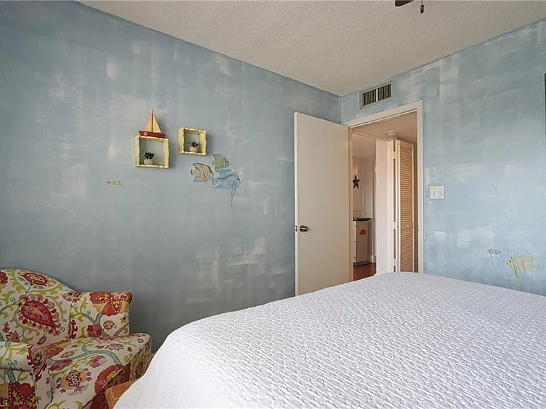 26000 Hickory Blvd #701 — Photo 13